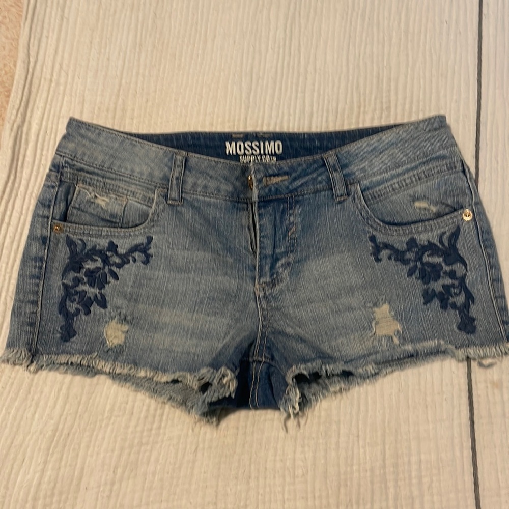 Distress denim shorts